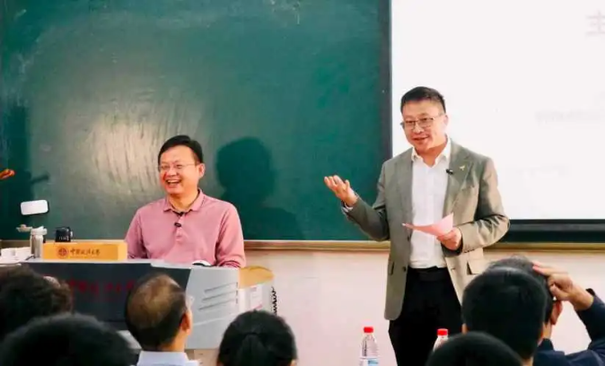 202511061762419695612388.png 68de6811fcd18aeab34f8851c614172a.png