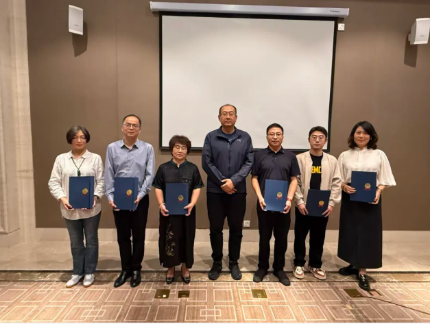 202511061762419993712930.png 79355be3c03d01850ee496d527375f56.png